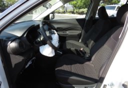 2021 Nissan Kicks - Thumbnail 24