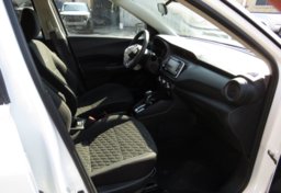 2021 Nissan Kicks - Thumbnail 25