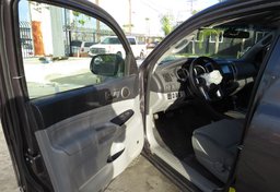 2015 Toyota Tacoma - Thumbnail 21