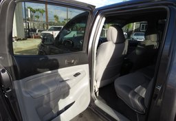 2015 Toyota Tacoma - Thumbnail 27