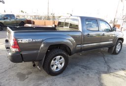 2015 Toyota Tacoma - Thumbnail 6