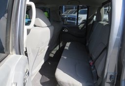 2020 Nissan Frontier - Thumbnail 29