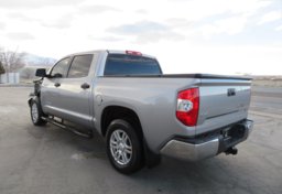 2017 Toyota Tundra 4WD - Thumbnail 7