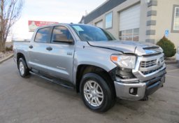 2017 Toyota Tundra 4WD - Thumbnail 3