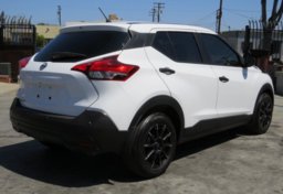 2020 Nissan Kicks - Thumbnail 8