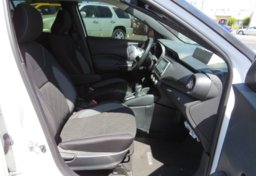 2020 Nissan Kicks - Thumbnail 23