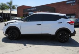 2020 Nissan Kicks - Thumbnail 12