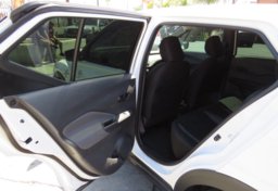 2020 Nissan Kicks - Thumbnail 20