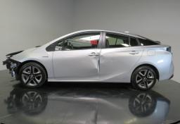 2021 Toyota Prius - Thumbnail 12