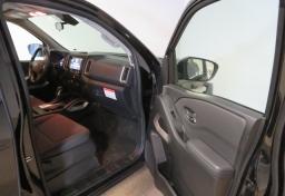 2022 Nissan Frontier - Thumbnail 12