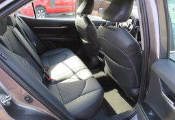 2019 Toyota Camry - Thumbnail 30