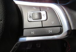 2017 Volkswagen Golf GTI - Thumbnail 34