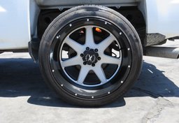 2018 Chevrolet Silverado 1500 - Thumbnail 17