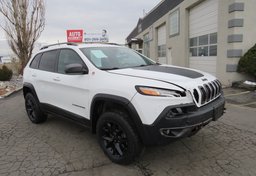 2018 Jeep Cherokee - Thumbnail 4