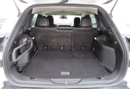 2018 Jeep Cherokee - Thumbnail 33