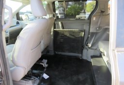 2018 Toyota Sienna - Thumbnail 31