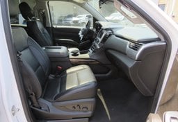 2020 Chevrolet Suburban - Thumbnail 24