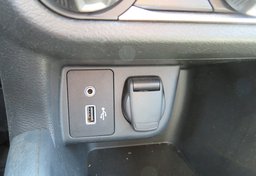 2021 Nissan Versa - Thumbnail 32