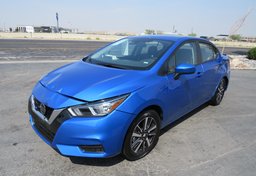 2021 Nissan Versa - Thumbnail 4