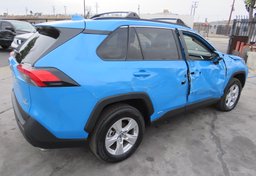 2020 Toyota RAV4 - Thumbnail 7