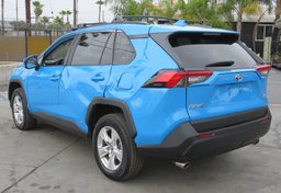 2020 Toyota RAV4 - Thumbnail 10