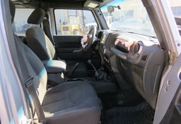 2015 Jeep Wrangler Unlimited - Thumbnail 20