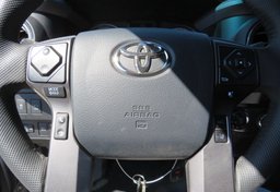 2020 Toyota Tacoma 4WD - Thumbnail 4