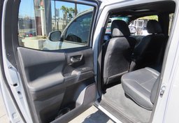 2020 Toyota Tacoma 4WD - Thumbnail 21