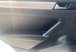 2021 Volkswagen Passat - Thumbnail 35