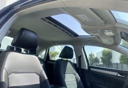 2021 Volkswagen Passat - Thumbnail 31