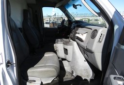 2013 Ford Econoline Cargo Van - Thumbnail 24