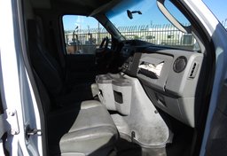 2013 Ford Econoline Cargo Van - Thumbnail 26