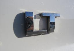 2016 Chevrolet Suburban - Thumbnail 17