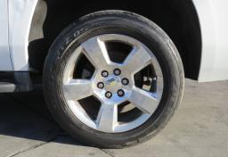 2016 Chevrolet Suburban - Thumbnail 19