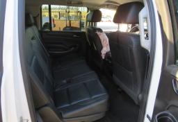 2016 Chevrolet Suburban - Thumbnail 29