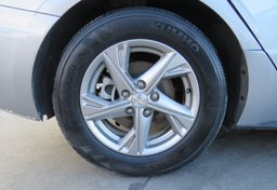 2021 Hyundai Sonata - Thumbnail 17