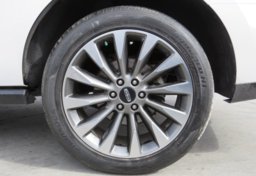 2018 Lincoln Navigator - Thumbnail 22