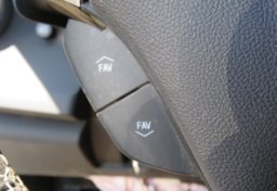 2019 Chevrolet Camaro - Thumbnail 29