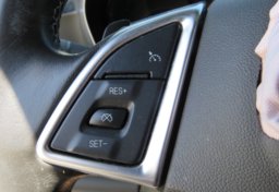 2019 Chevrolet Camaro - Thumbnail 28