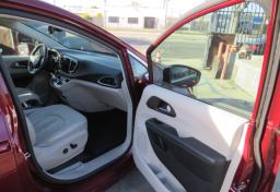 2019 Chrysler Pacifica - Thumbnail 20