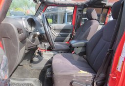 2013 Jeep Wrangler Unlimited - Thumbnail 16