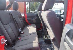 2013 Jeep Wrangler Unlimited - Thumbnail 25