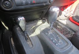 2013 Jeep Wrangler Unlimited - Thumbnail 35