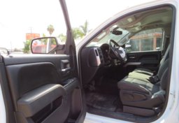 2017 Chevrolet Silverado 2500HD - Thumbnail 25