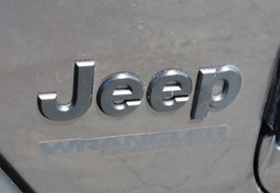 2019 Jeep Wrangler Unlimited - Thumbnail 25