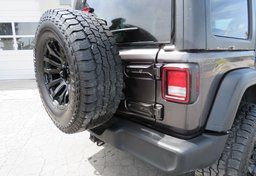2019 Jeep Wrangler Unlimited - Thumbnail 18