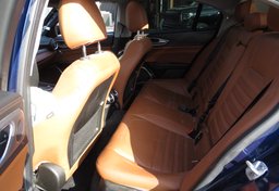 2017 Alfa Romeo Giulia - Thumbnail 28