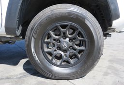 2021 Toyota Tacoma 4WD - Thumbnail 18