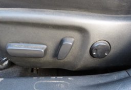 2016 Toyota Camry Hybrid - Thumbnail 35