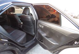 2016 Toyota Camry Hybrid - Thumbnail 28